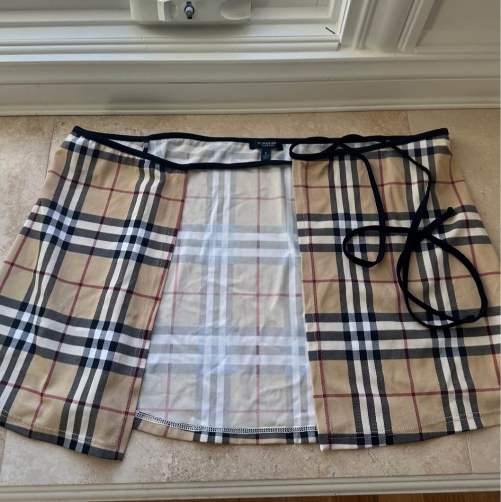 Burberry Plaid Swim Wrap - Picture 3 of 4